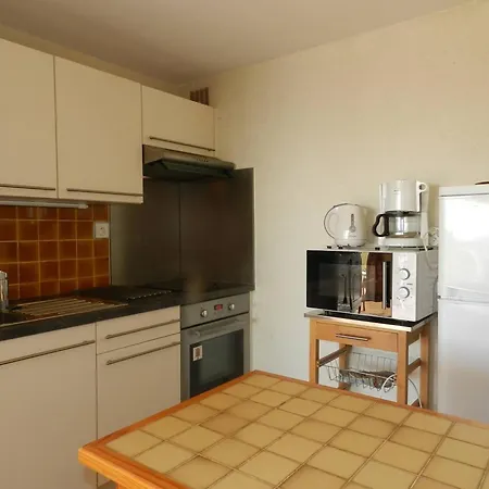 Le Lavandou, 2 Pieces, 4 Personnes - Fr-1-251-623 * Le Lavandou