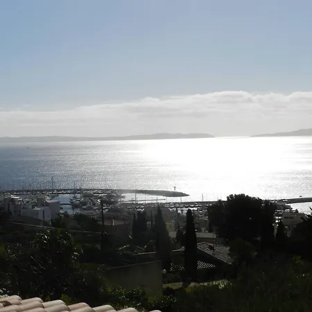 Le Lavandou, 2 Pieces, 4 Personnes - Fr-1-251-623 Apartment Le Lavandou
